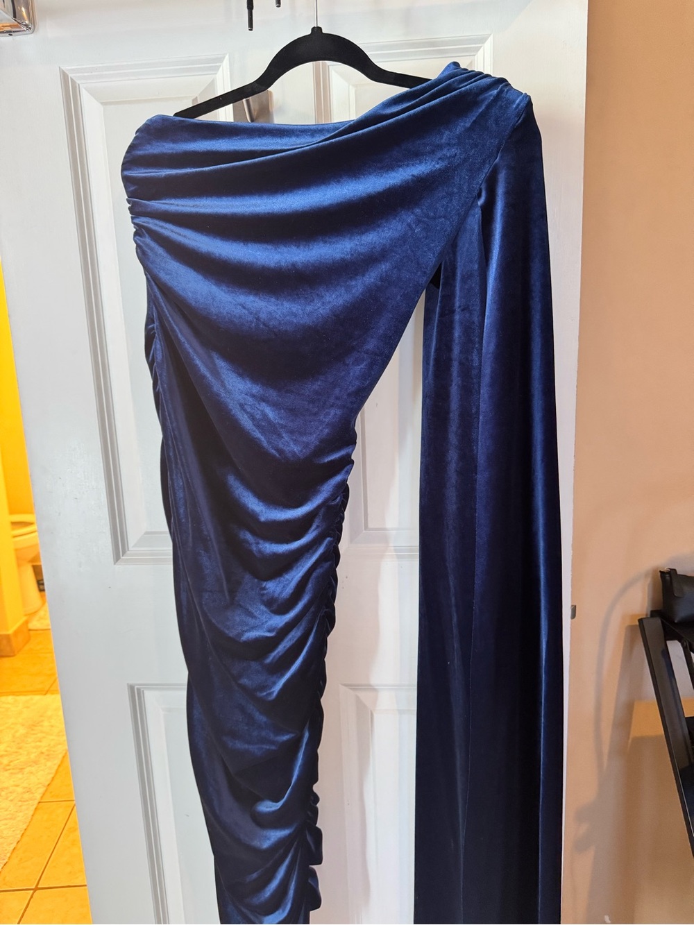 Navy Blue Velvet One-Shoulder Midi Dress